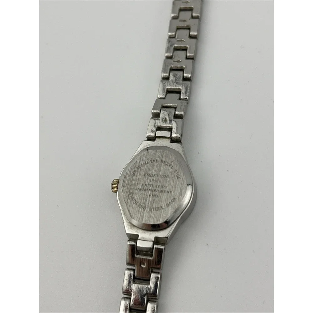 Merona Watch Women 19mm Case Silver‎ 7.25